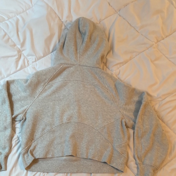 Women’s Grey Lululemon Scuba - Picture 3 of 3